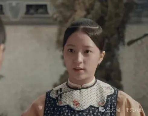 前幾年還被嘲長得土，如今逆襲成大美女了？！