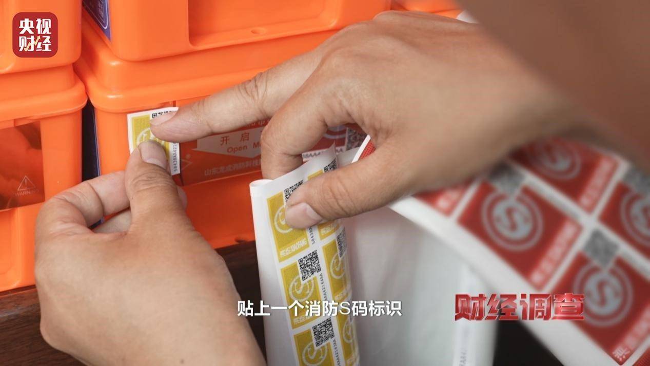 用手一撕就破、戴了不如不戴，央視起底不防毒的防毒面具