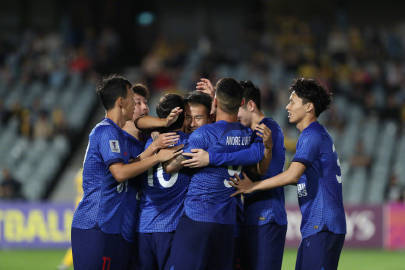 2球領(lǐng)先遭絕平！亞冠-于漢超傳射 申花2-2中央海岸水手