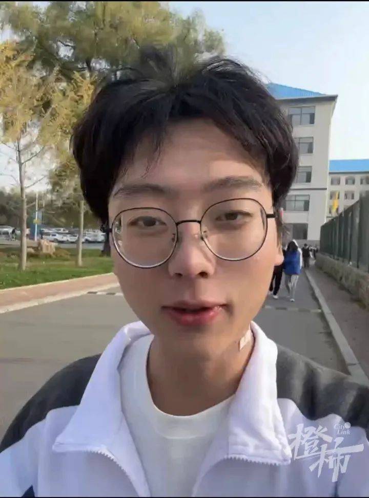 失聯(lián)河南籍大學(xué)生突然聯(lián)系家人！稱在柬埔寨一賭場，暗無天日，患癌媽媽決定賣房救子