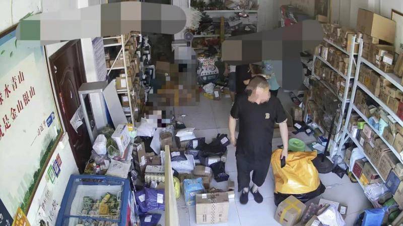 河南南陽一男子給祭祀用品店老板快遞冥品 因尋釁滋事被拘留7日