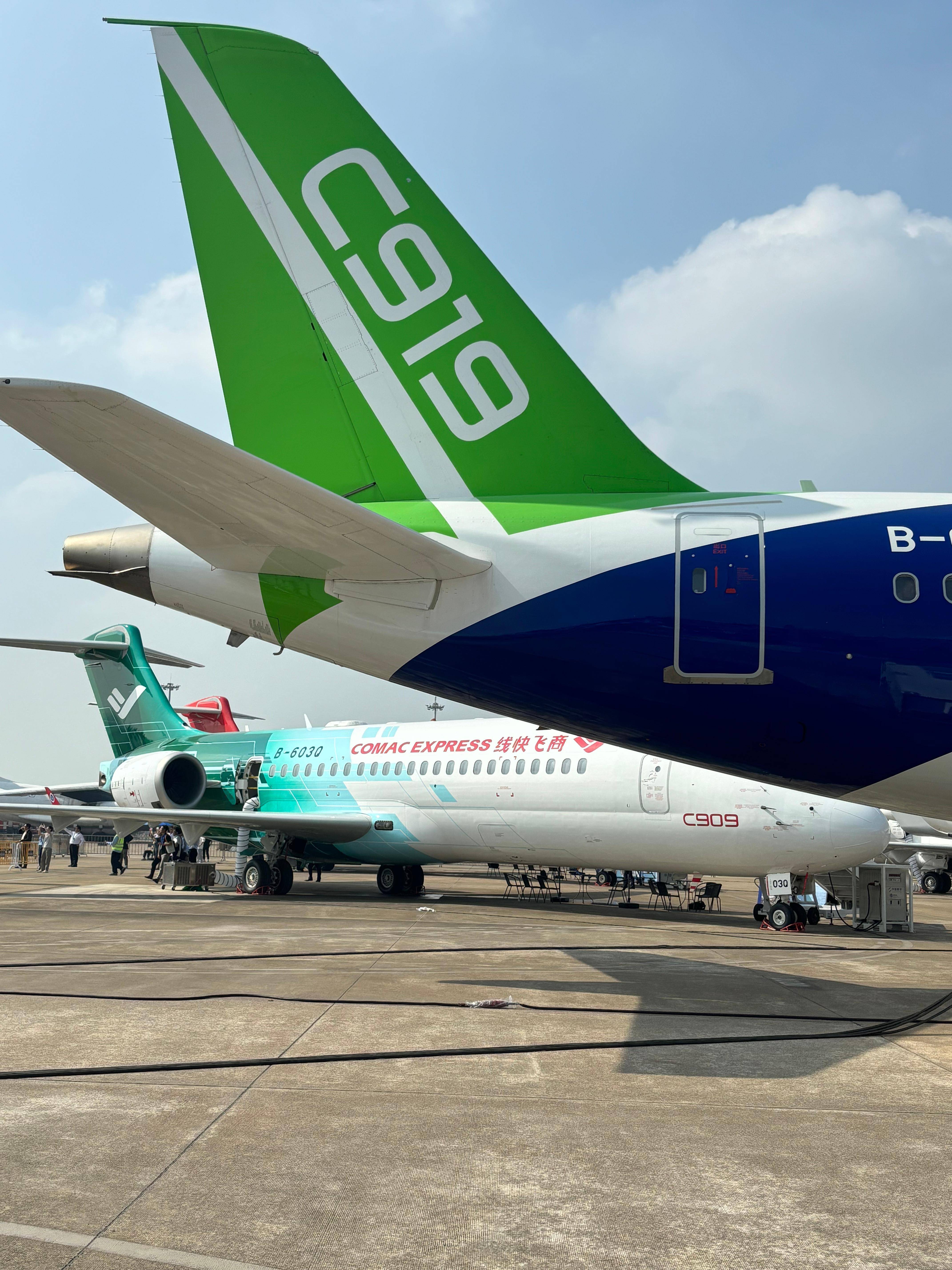 C909正式亮相航展！商飛國產(chǎn)客機命名系列化，ARJ21“更名”