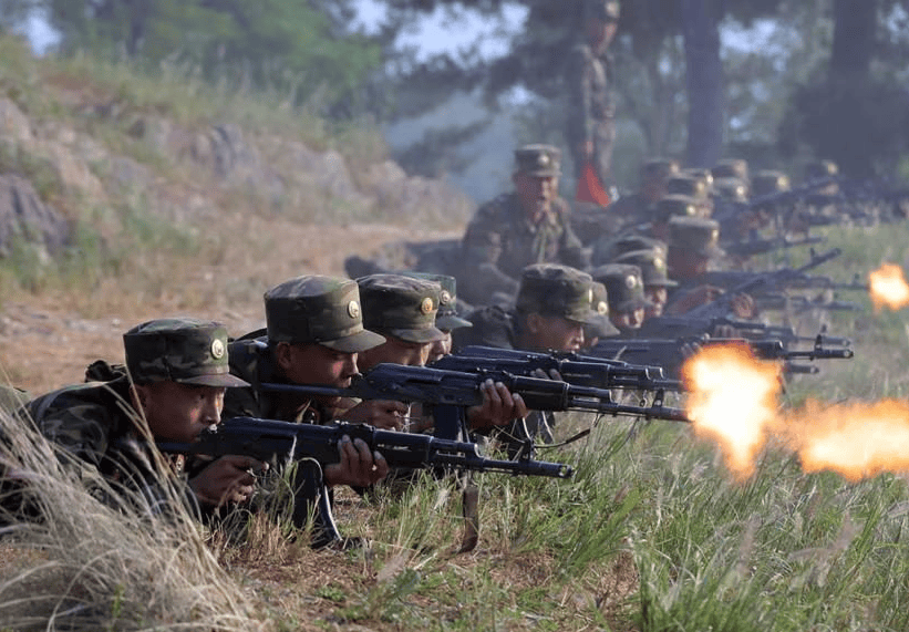 兩次交火讓朝鮮大開眼界！1萬大軍暴露最大缺陷，1個月內(nèi)無法動手