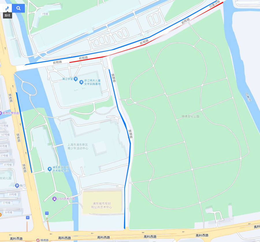 車庫(kù)寧可空著也不給停？300多輛車被硬擠到馬路上！浦東這些場(chǎng)館怎么了？