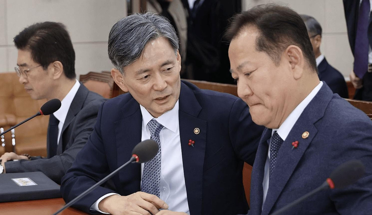 韓媒：韓在野黨單獨通過決議，敦促逮捕前防長等涉“內(nèi)亂”人員