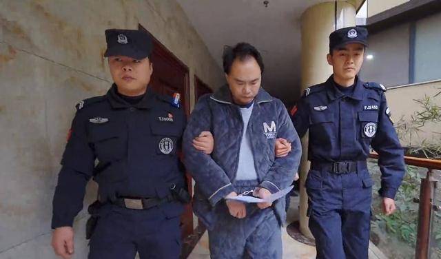 四川巴中落馬衛(wèi)生院院長：我能用CT看透他人病因，卻照不透自己的貪念