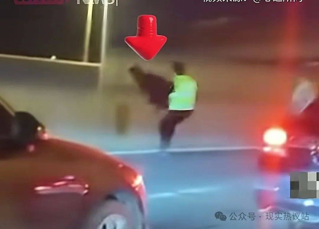 悲??！鄭州貨車(chē)司機(jī)面對(duì)執(zhí)法，絕望跳橋生命在十秒內(nèi)消逝