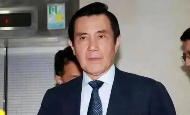 大陸學(xué)生稱“中國臺(tái)北”，遭臺(tái)大學(xué)生粗暴抗議，綠營想撤銷大陸訪團(tuán)，馬英九回應(yīng)亮了