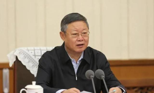 內(nèi)蒙古自治區(qū)人大常委會(huì)原黨組副書記、副主任王波嚴(yán)重違紀(jì)違法被開除黨籍