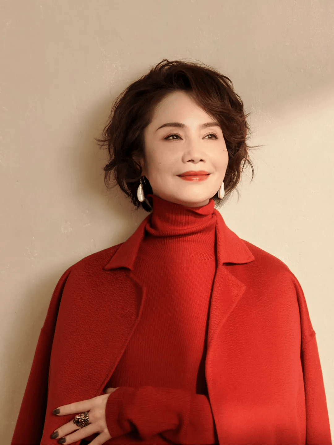 前央視知名主持人，轉(zhuǎn)行當(dāng)演員