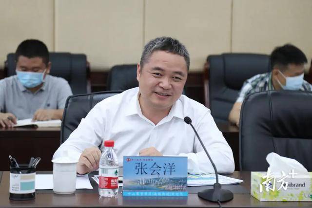 珠海越野車撞人事件即將滿月 正副市長、香洲正副區(qū)長同日調(diào)整