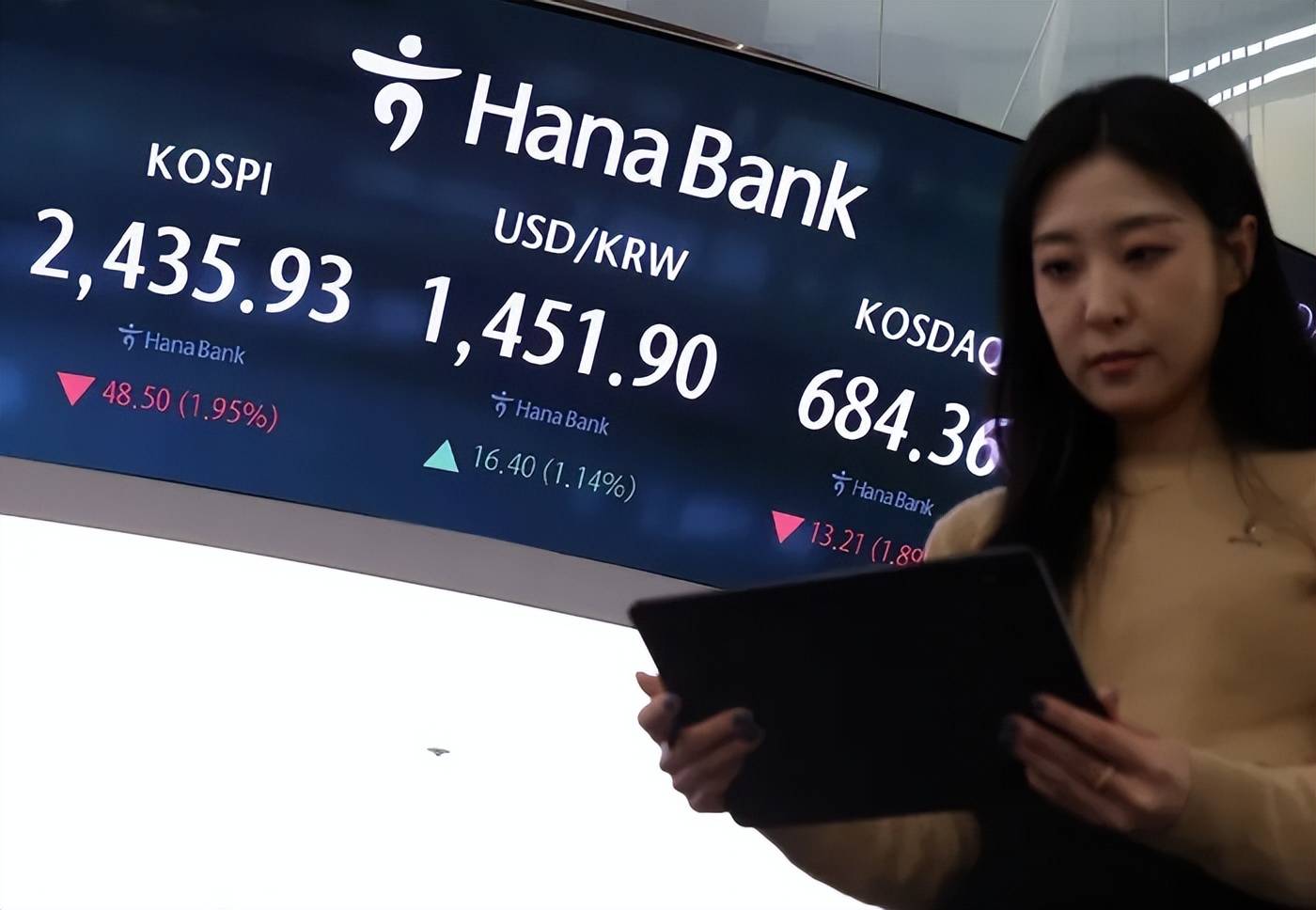 這里外資加速逃離，怎么辦？