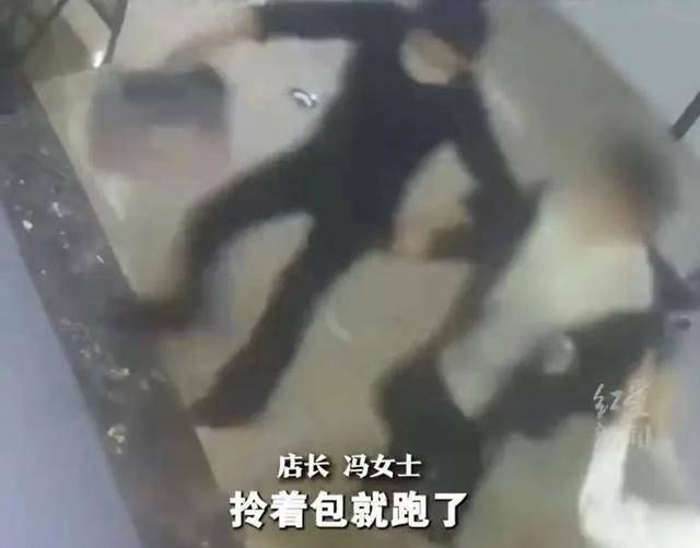 上海兩女子吃159元自助，偷偷“打包”近400元菜品
