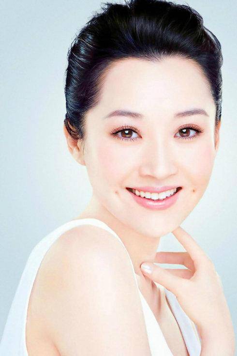 事實(shí)證明，55歲“無(wú)人敢娶”的許晴，才是真正的人間清醒！