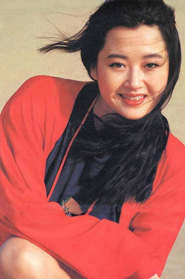 事實(shí)證明，55歲“無(wú)人敢娶”的許晴，才是真正的人間清醒！
