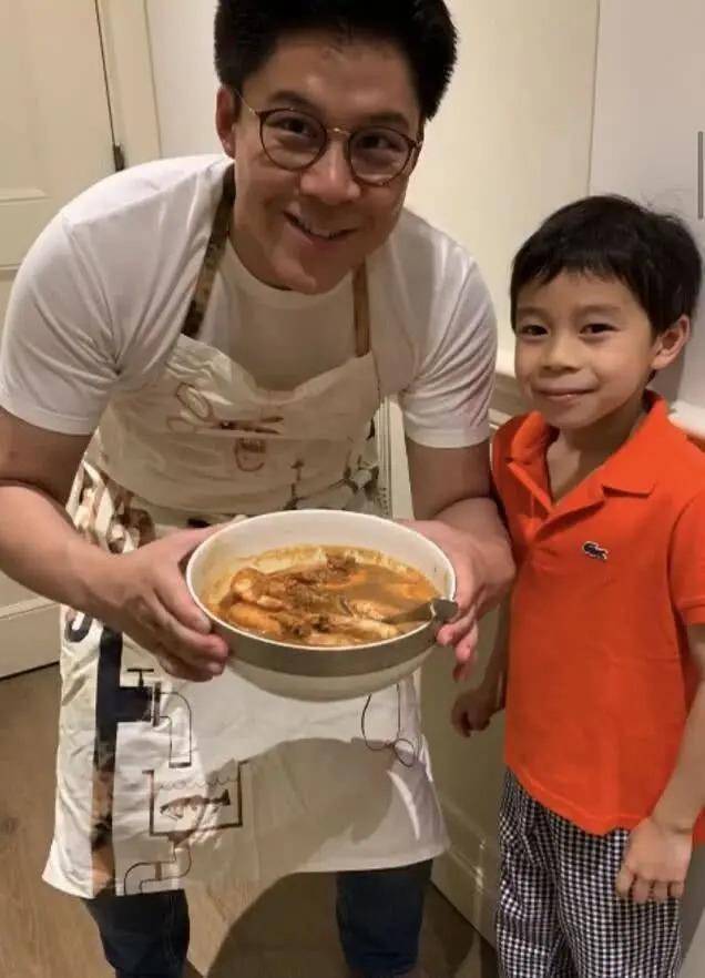霍啟剛：我敢不疼老婆嗎？那可是拿3000億繼承權(quán)換的！