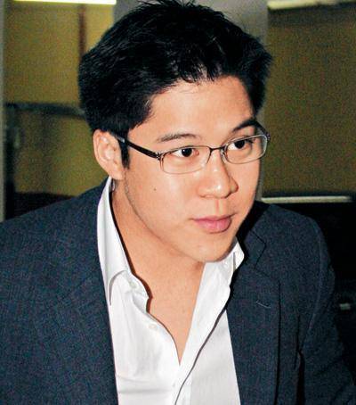 霍啟剛：我敢不疼老婆嗎？那可是拿3000億繼承權(quán)換的！