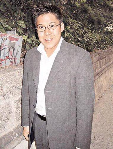 霍啟剛：我敢不疼老婆嗎？那可是拿3000億繼承權(quán)換的！