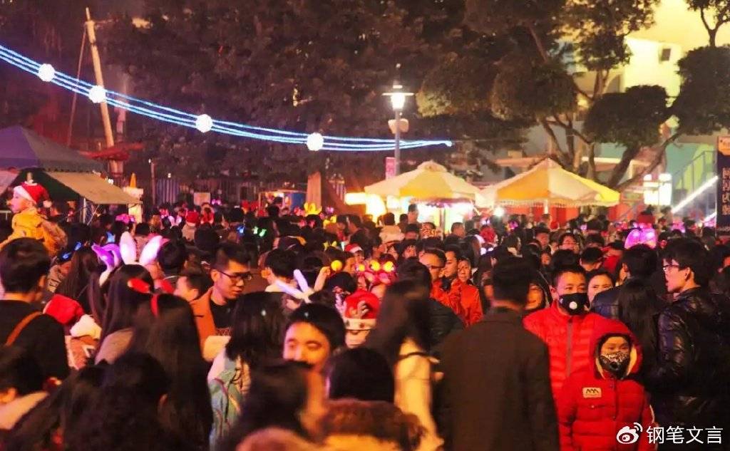 奇怪！今年咋沒人抵制圣誕節(jié)了？網(wǎng)友：冷清成這樣，還抵制啥？