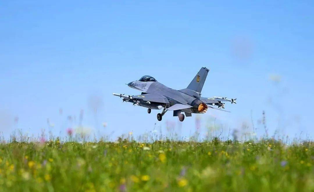 烏克蘭F-16戰(zhàn)機(jī)隱秘消失之謎：空中力量如何成俄烏沖突的神秘變量？