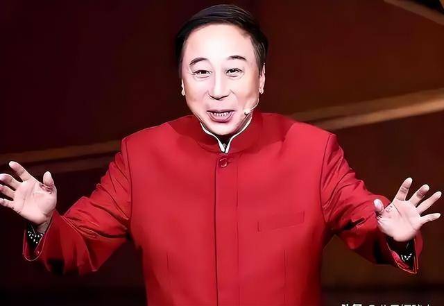 從相聲奇才到“階下囚”，當(dāng)紅時(shí)拋下馮鞏移居海外后，劉偉怎樣了