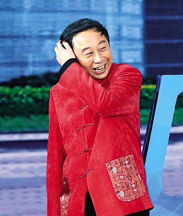 從相聲奇才到“階下囚”，當(dāng)紅時(shí)拋下馮鞏移居海外后，劉偉怎樣了