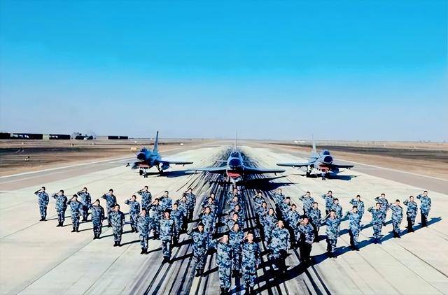 成功甩開美國(guó)？中國(guó)六代機(jī)一騎絕塵，俄猜到解放軍下一步要干啥