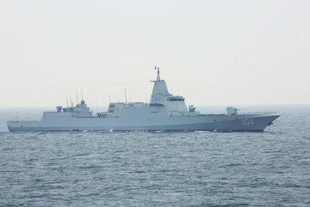 美軍收到消息，第二批055有了新動向：西太平洋軍力對比或逆轉