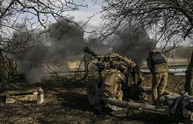 烏軍14個旅打響庫爾斯克大反攻，俄軍迅速開炸，朝軍被曝傷亡慘重