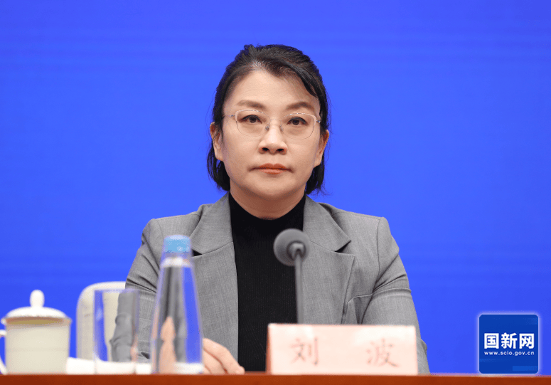 國辦發(fā)文：嚴禁未取得執(zhí)法證件的輔助人員、網(wǎng)格員等實施檢查
