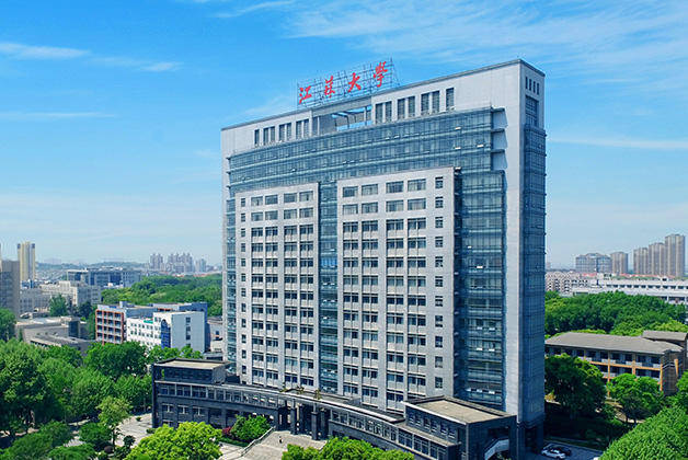江蘇大學(xué)教師吐槽考核“一刀切”：新增800余門課程，有理科老師為教學(xué)學(xué)時達標去教軍事理論