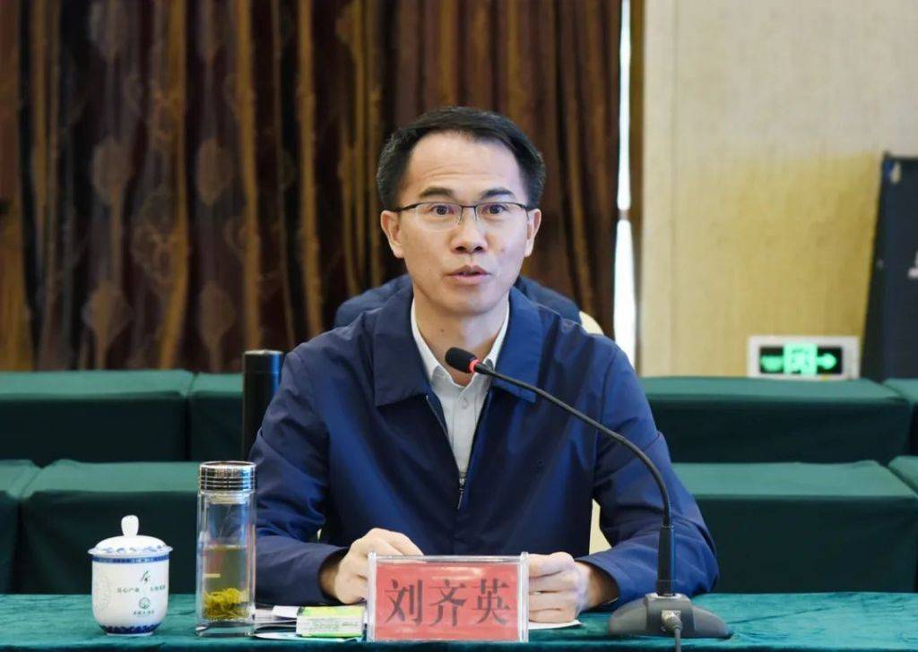 劉齊英被罷免廣東省人大代表職務(wù)，曾任珠海市香洲區(qū)區(qū)長