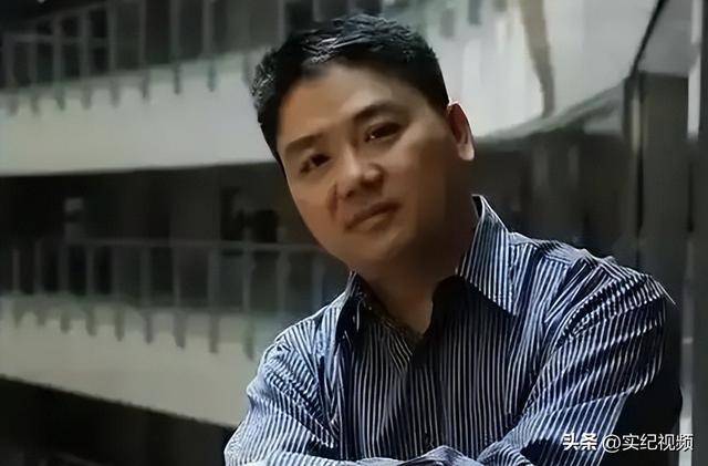 坐擁742億，卻救不了43歲妹妹！把外甥當親子，一年給100萬撫養(yǎng)費