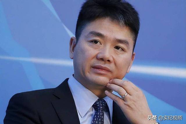 坐擁742億，卻救不了43歲妹妹！把外甥當親子，一年給100萬撫養(yǎng)費