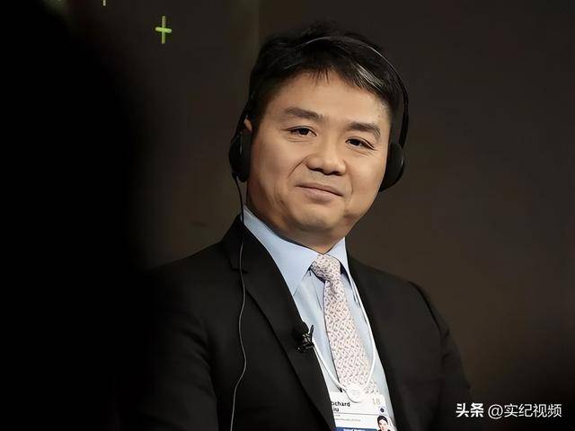 坐擁742億，卻救不了43歲妹妹！把外甥當親子，一年給100萬撫養(yǎng)費