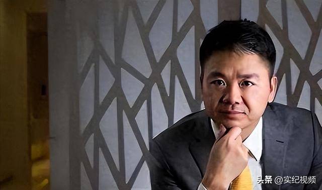 坐擁742億，卻救不了43歲妹妹！把外甥當親子，一年給100萬撫養(yǎng)費