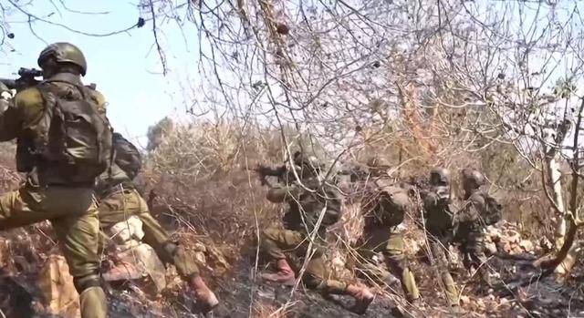 朱拉尼快刀斬亂麻！深夜出兵邊境，與以軍來了個“里應(yīng)外合”