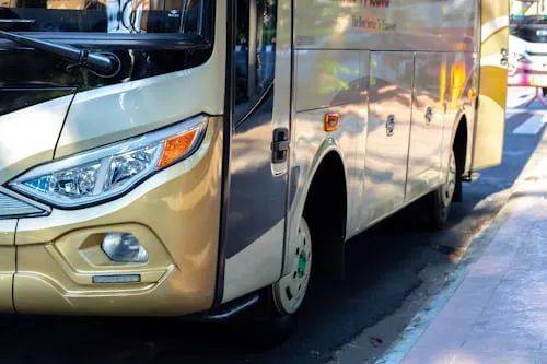 公交車，越變越??？