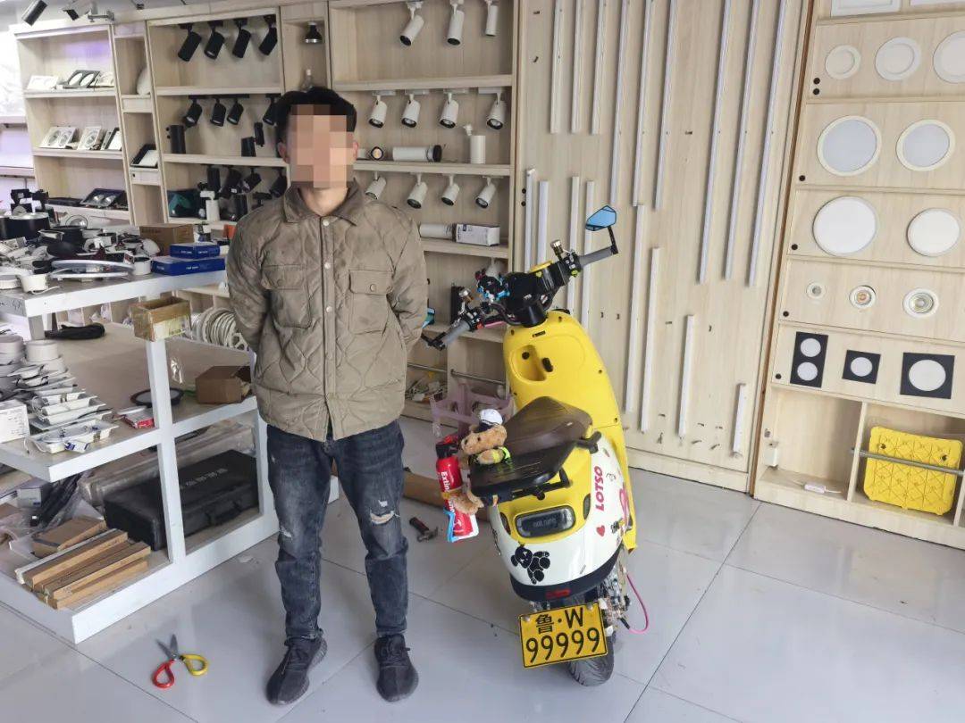 “魯W99999”街頭飆車！山東警方通報(bào)：扣留、處罰