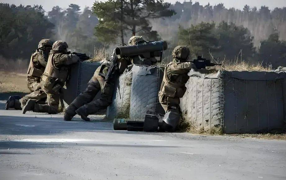 北約退場？“歐洲軍”進場？ 滕建群：組建“歐洲軍”只是愿景