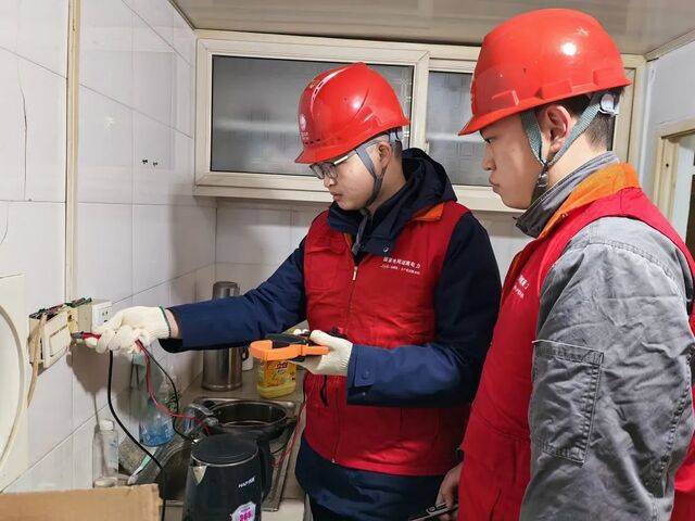 國網(wǎng)岳陽供電公司：久久為功，“電駱駝”授旗再出發(fā)
