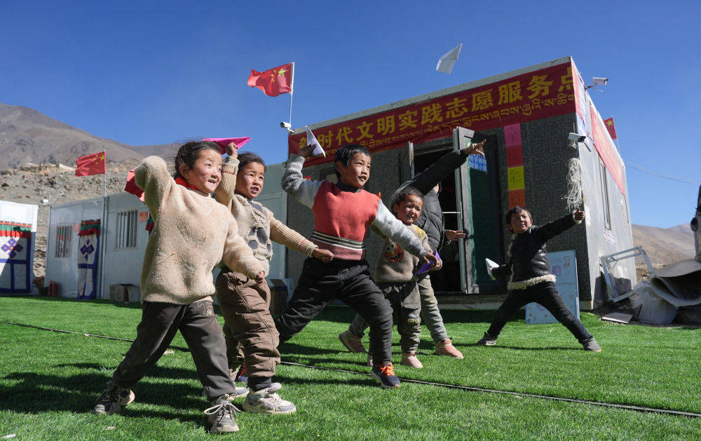 向著中國(guó)式現(xiàn)代化奮力進(jìn)發(fā)——寫在2025年全國(guó)兩會(huì)召開之際