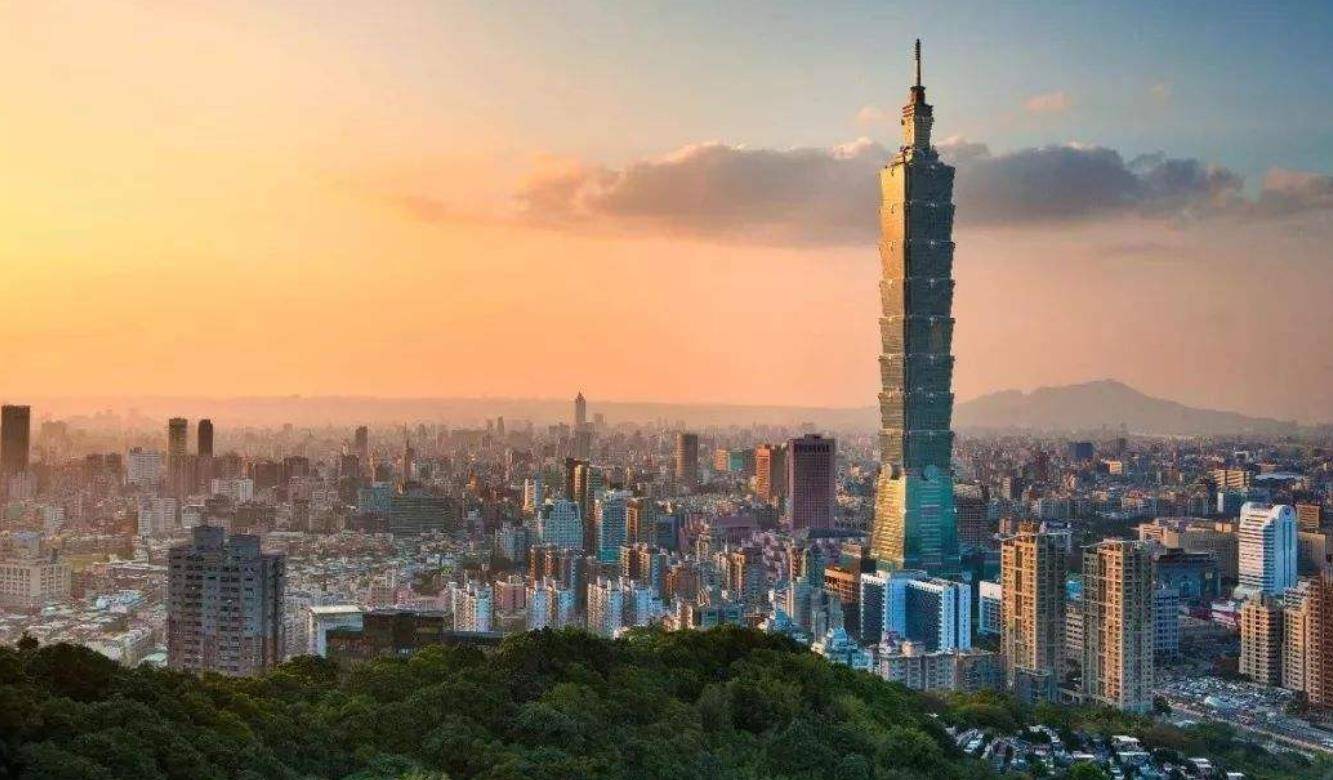 大陸10萬億也造不出1顆高端芯片？張忠謀不裝了，臺積電麻煩大了