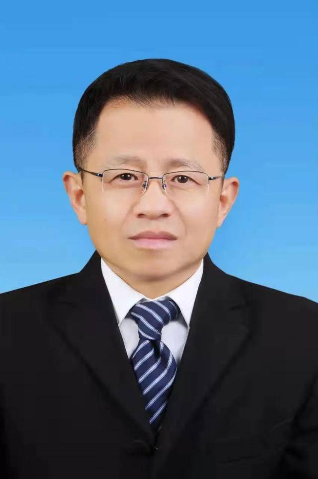 全國(guó)兩會(huì)閉幕后第一天，他落馬