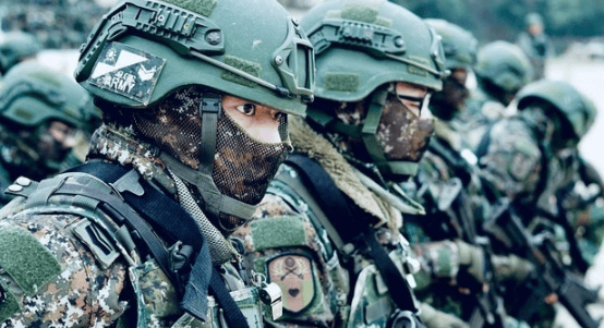 就在剛剛！美軍已經(jīng)悄悄入臺，解放軍不在口頭警告，統(tǒng)一不能等了！