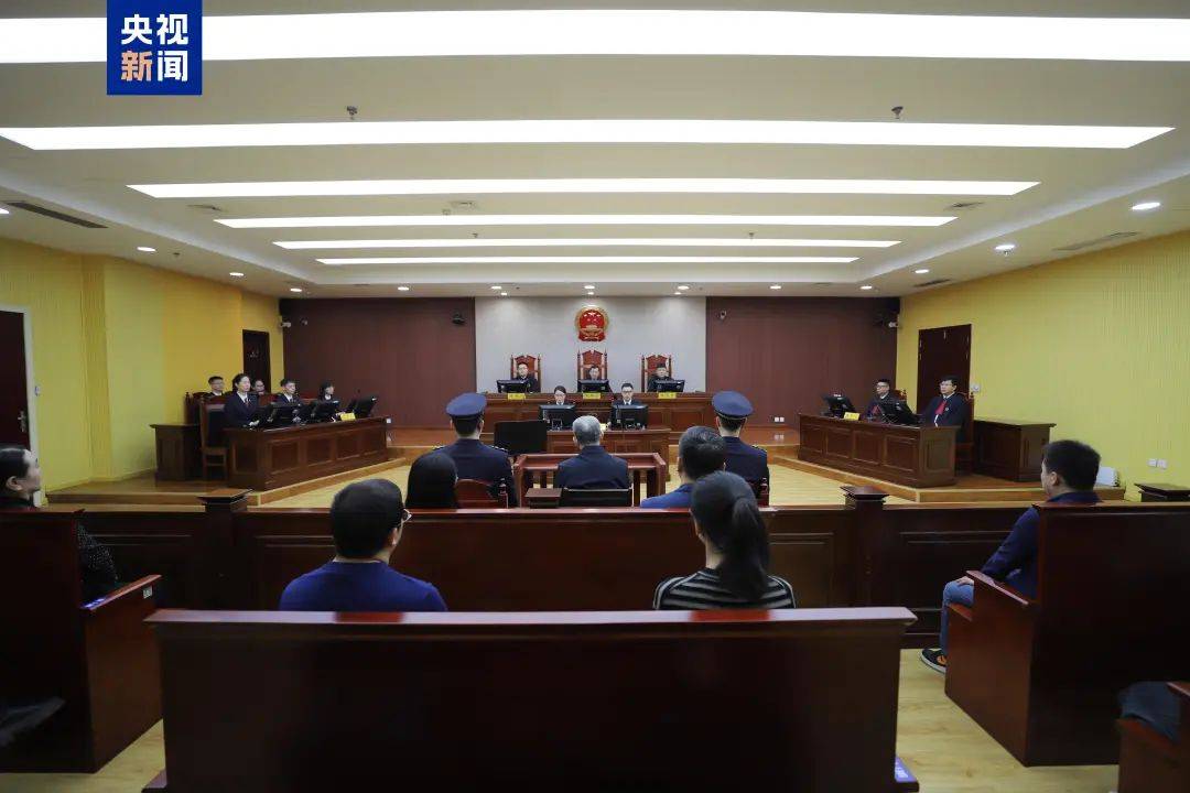 光大集團原董事長李曉鵬，一審獲刑15年