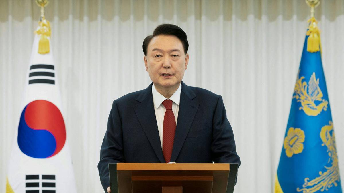 支持率反超，尹錫悅被逼下臺(tái)，李在明沉默不語(yǔ)，韓國(guó)被列入黑名單