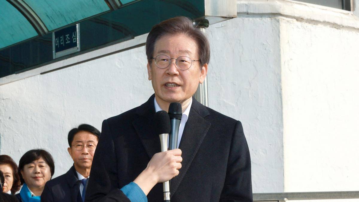 支持率反超，尹錫悅被逼下臺(tái)，李在明沉默不語(yǔ)，韓國(guó)被列入黑名單
