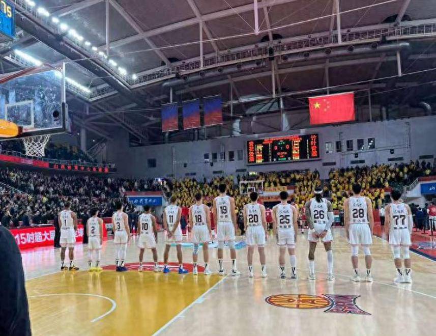 杜鋒帶13人出征上海！4外援+23兄弟，貝貝獲重用