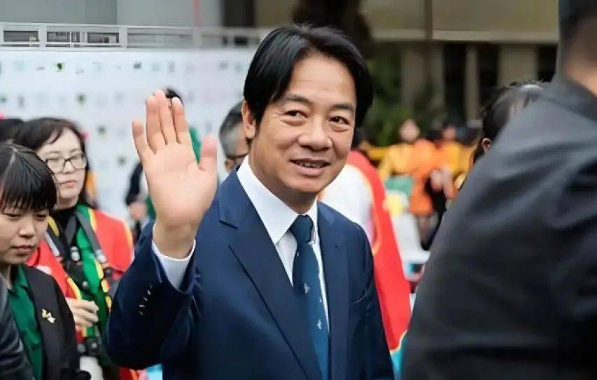 離臺(tái)島更近了？解放軍罕見打破慣例！島內(nèi)喊話大陸，可以談判